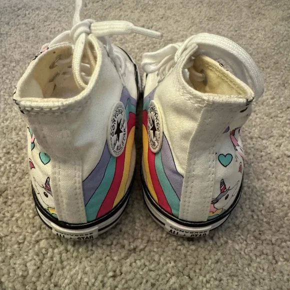 Converse Kids’ Chuck Taylor All Star High Top Sneaker, 9M, White / Unicorn - Picture 3 of 8